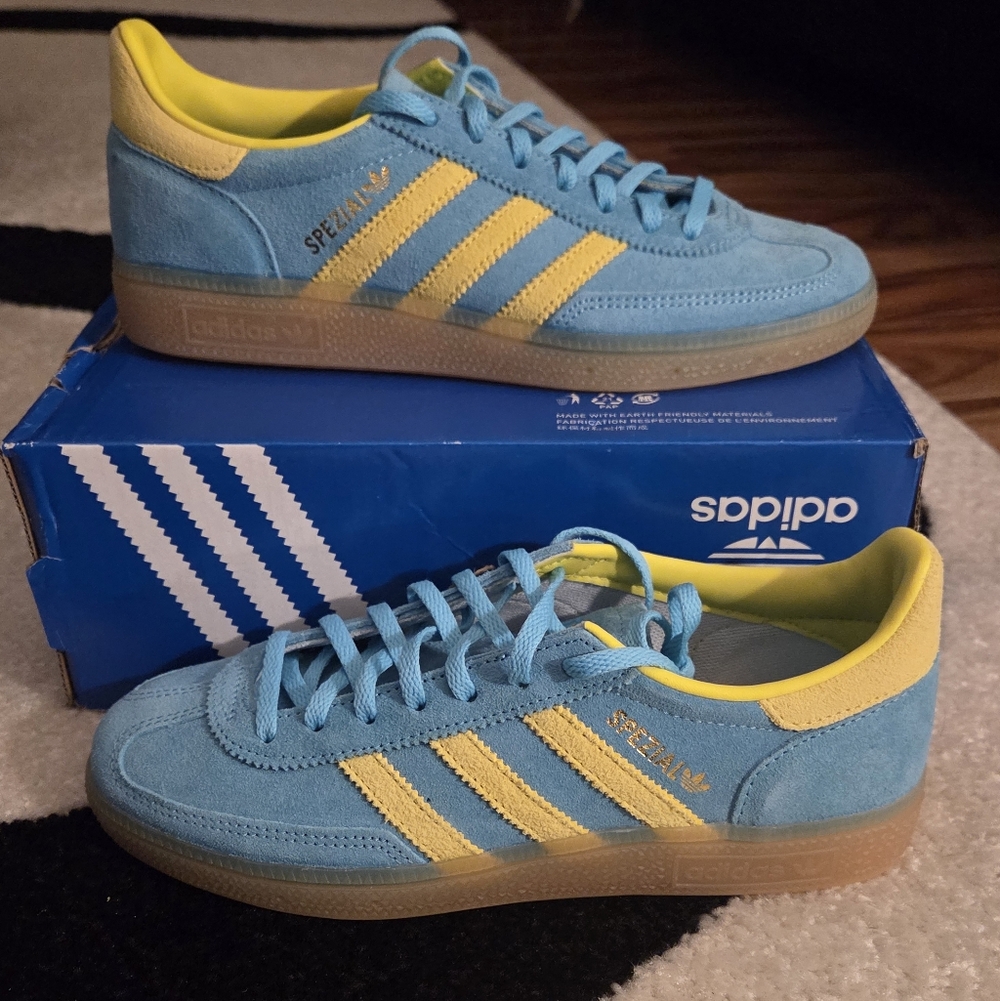 WOMEN' ADIDAS HANDBALL SPEZIAL SNEAKER SZ 6.5W